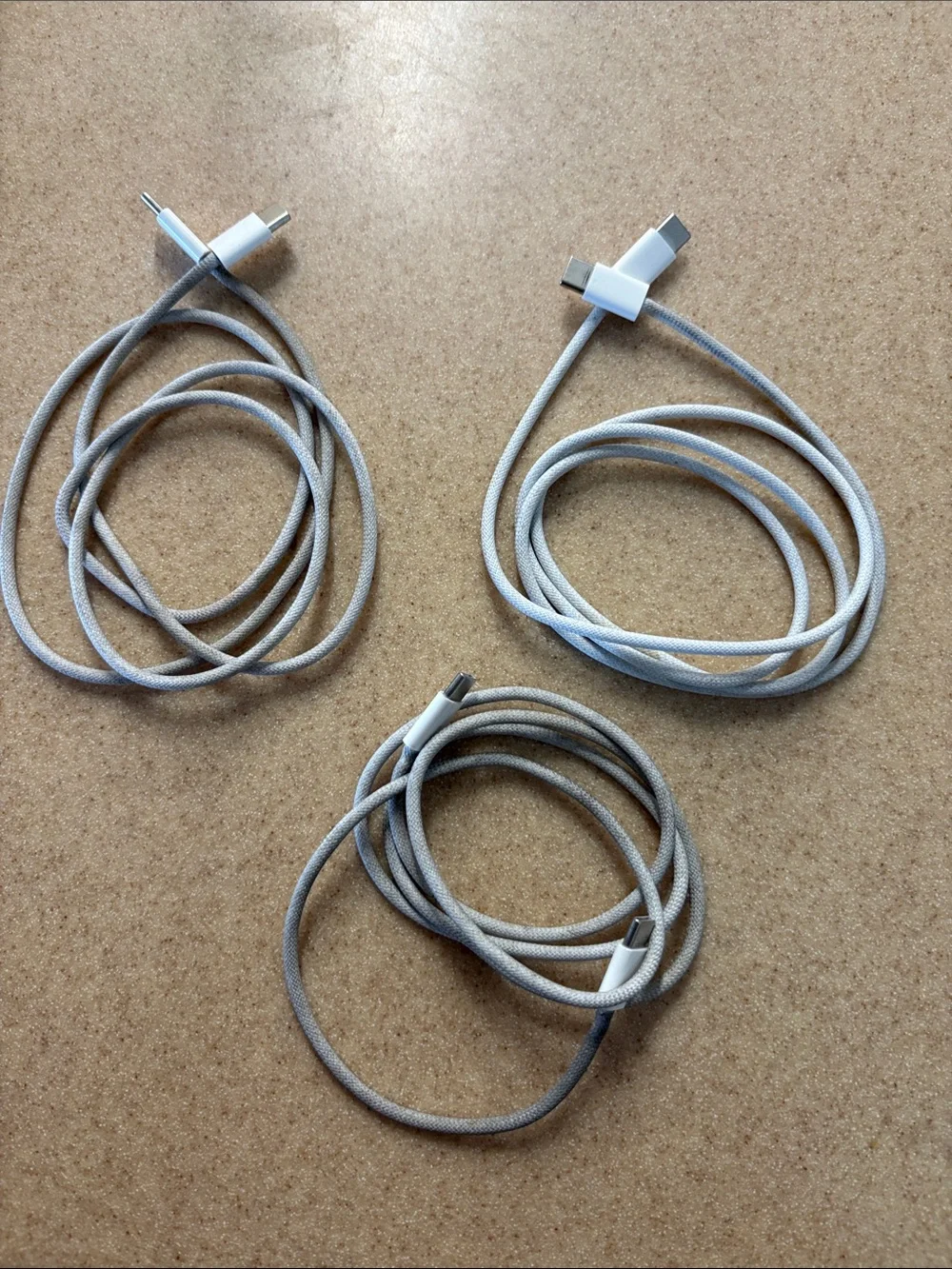 Apple Braided USB-C to USB-C Charging Cable - Silver/White